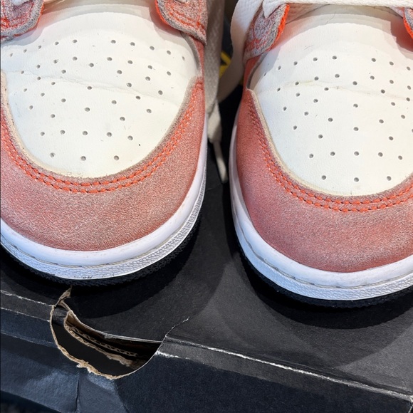 Nike Kids Sneakers - Red and Cream - Picture 7 of 16